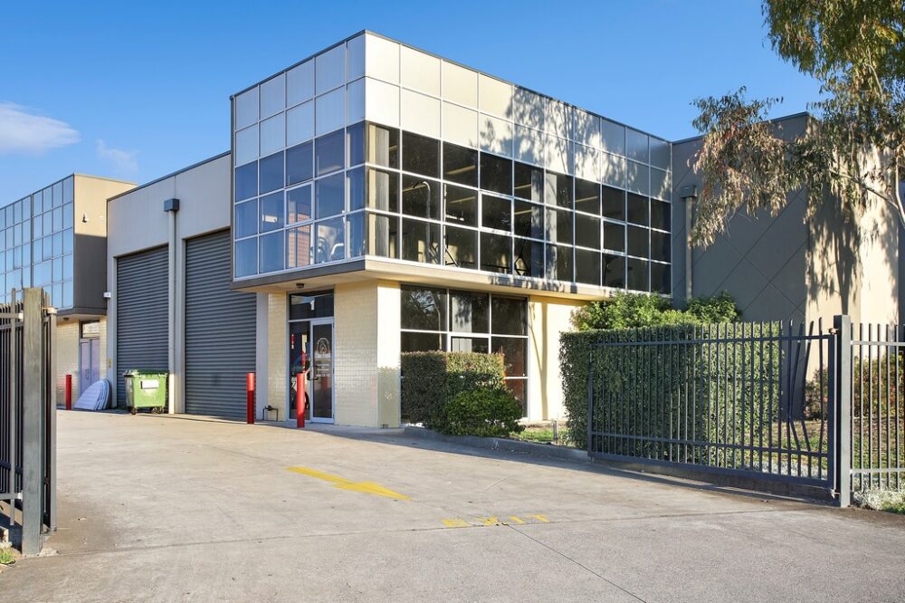 1/10-12 Montore Road, Minto